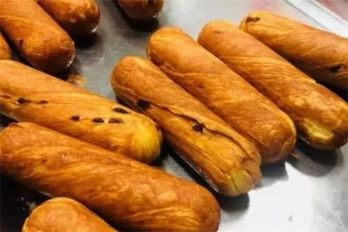 胶州网红香酥牛奶棒店,一口咬下，酥脆满溢的甜蜜诱惑