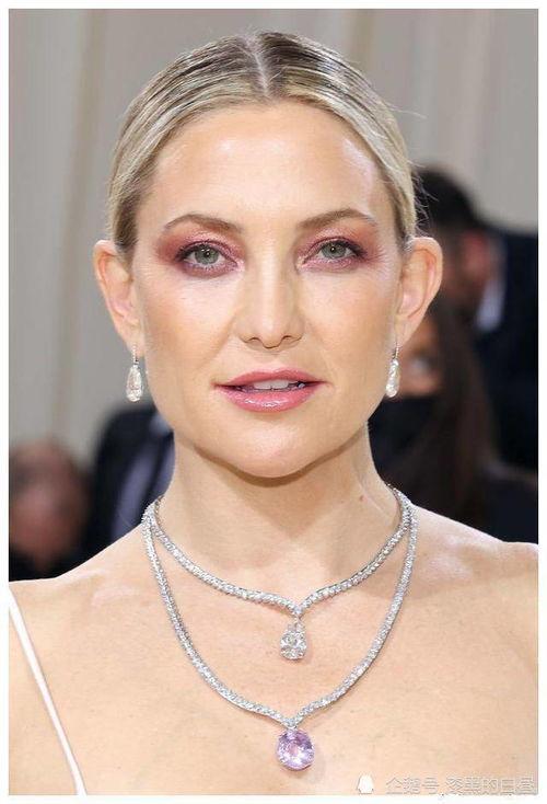 明星耳垂大,耳垂大，运势旺的秘密