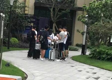 冶金小区黑作坊头条,揭秘背后真相