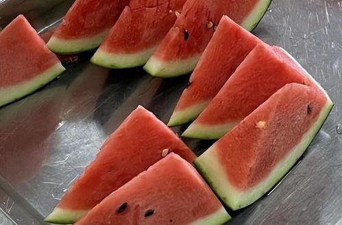 吃隔夜瓜拉肚子,警惕隔夜瓜引发腹泻的隐患