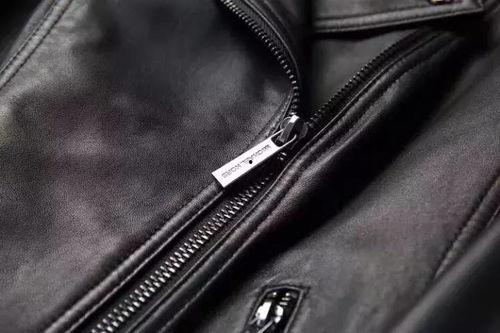 皮衣怎么看皮料厚薄呢,如何一眼辨析皮料厚薄