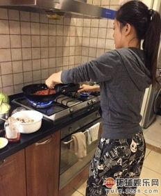 明星家里小孩做饭图片,小明星的烹饪时光